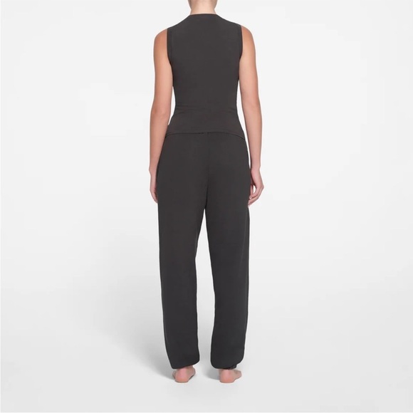 Skims Kim Kardashian New Vintage V-Neck Tank in Ash Gray Women’s Size Small - Picture 4 of 9